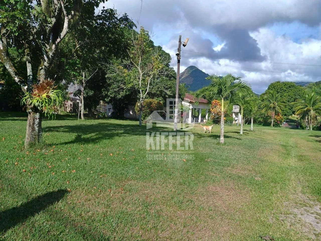 Sítio com 3 quartos à venda, 26000 m² por R$ 2.100.000 - Ubatiba - Maricá/RJ