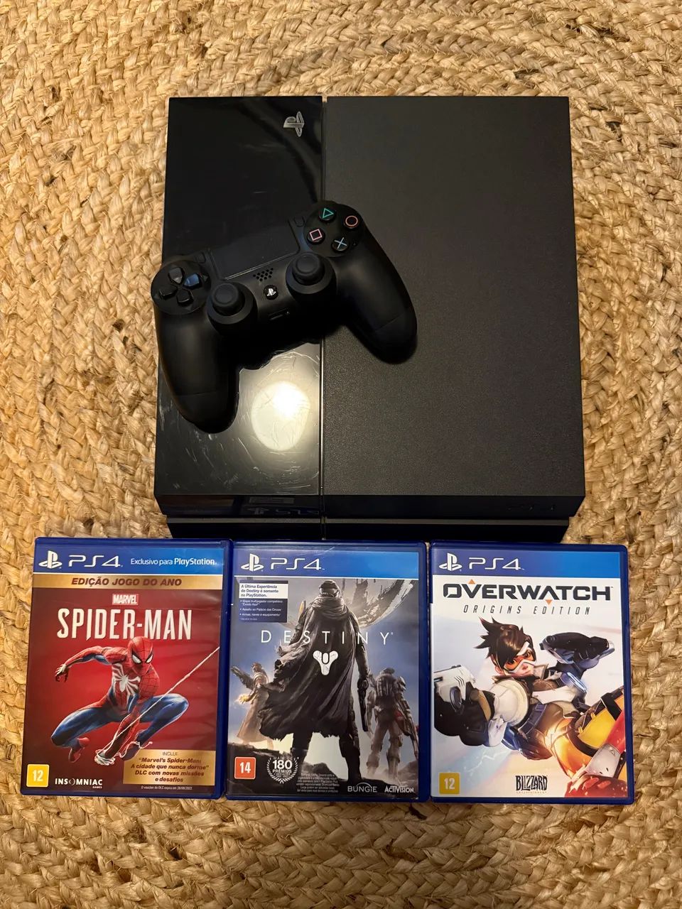 PS4 500GB Standard + 3 jogos - Jogos de Vídeo Game - Asa Norte