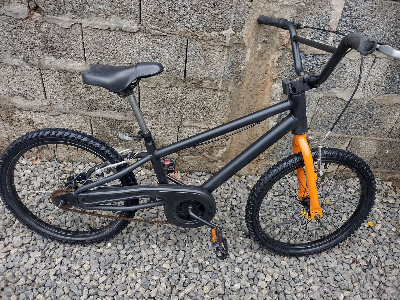 Vendo bicicleta aro 20 funcionando perfeitamente  - Foto 3