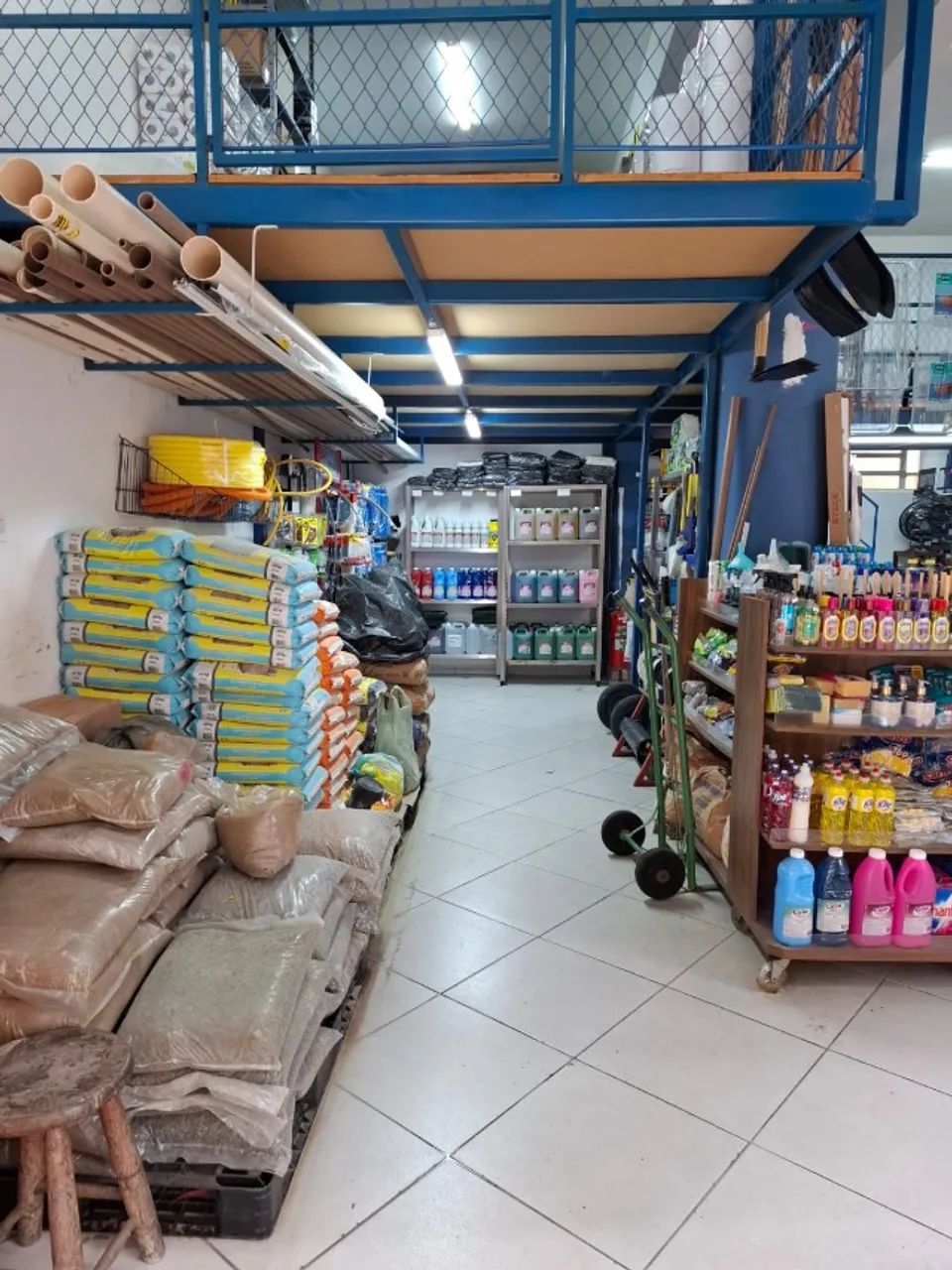 Ponto Comercial de Material de Construção e Limpeza no Centro de São Vicente-SP - Foto 5