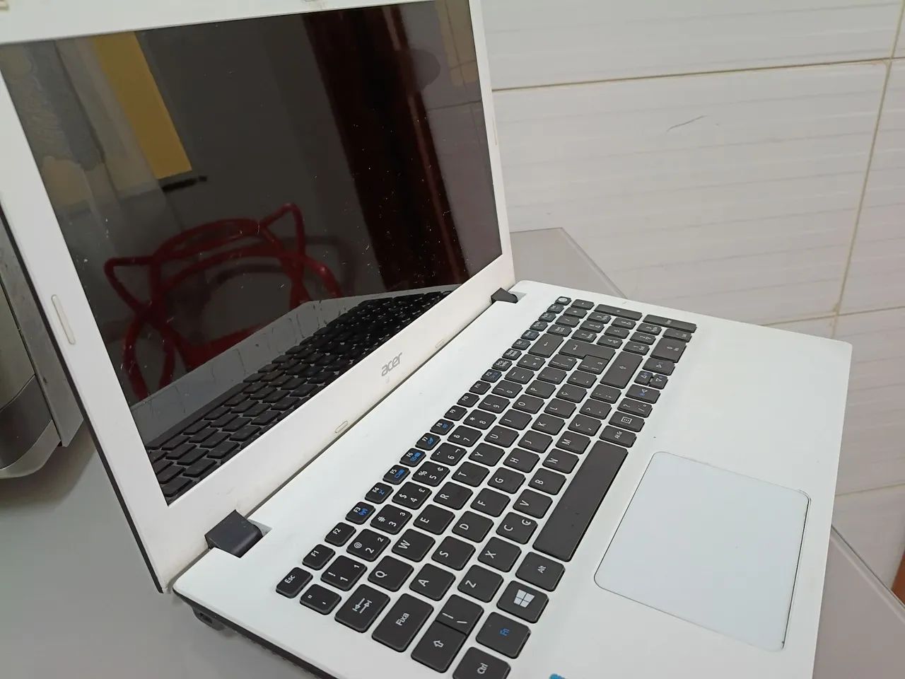 Notebook Acer E5 Spire 574-52YK Intel Core i5 8GB RAM HD 1T Tela