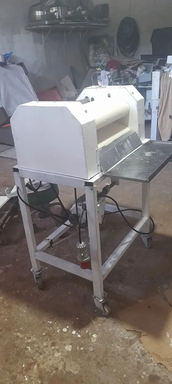 Modeladora de padaria 