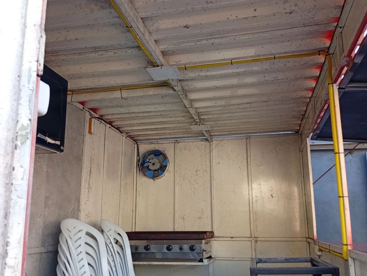 Vendo um trailer montado para lanches no jeito de trabalhar - Foto 4