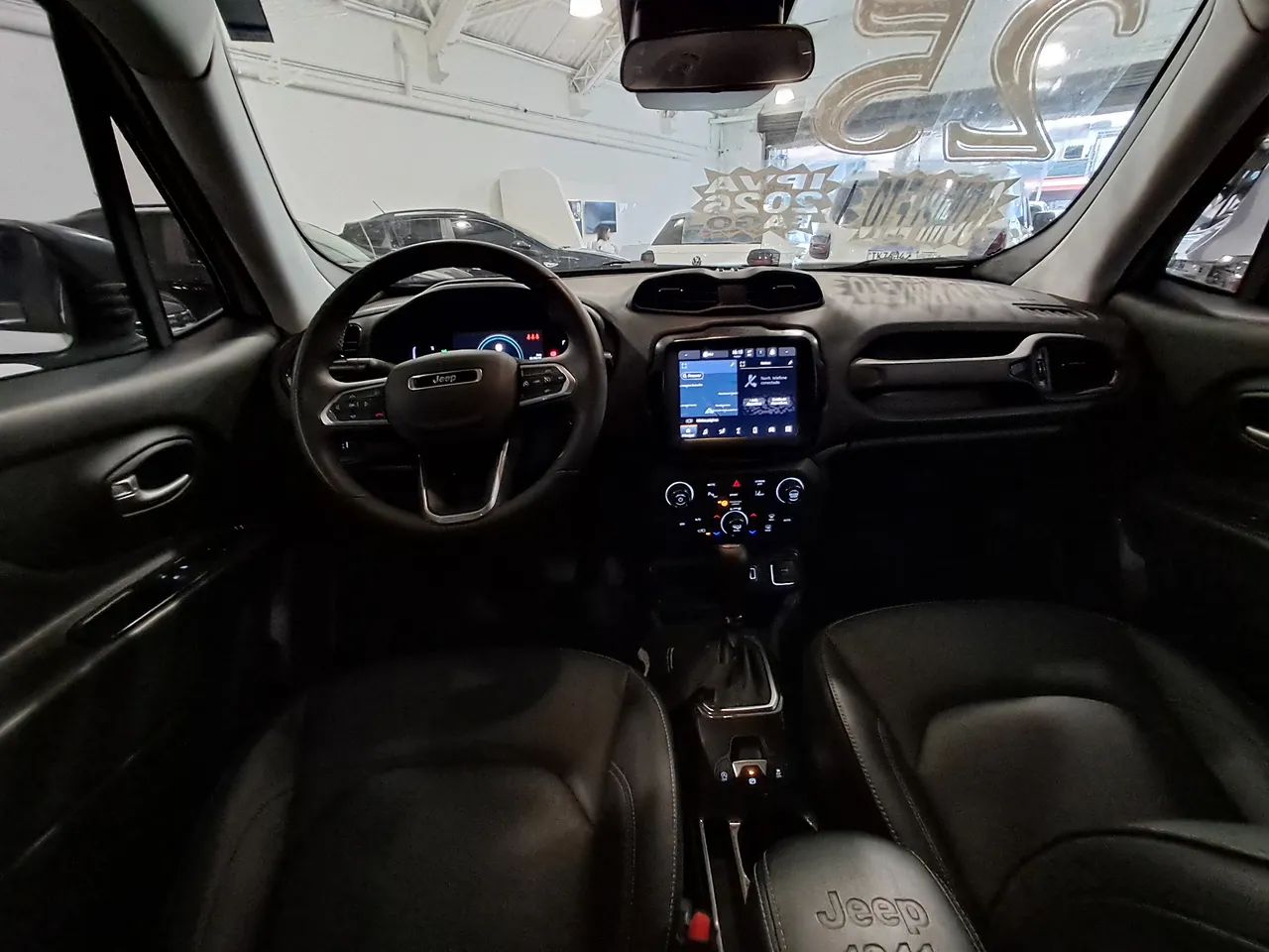 Jeep Renegade Longitude T270 1.3 Turbo 4x2 Aut., foto 2 de 10