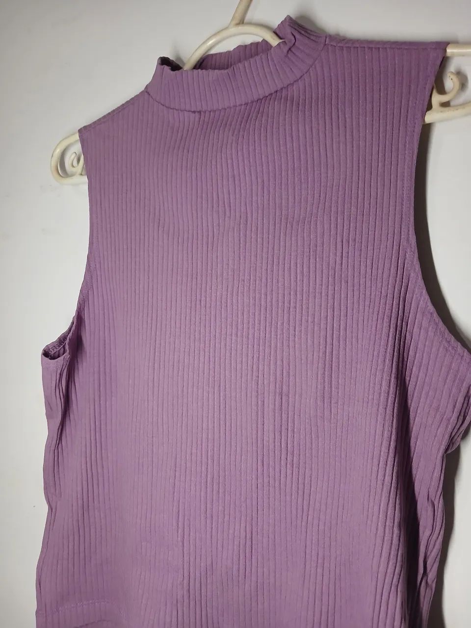 Camisa Lilás Gola Sem Manga BASIC+  - Foto 5