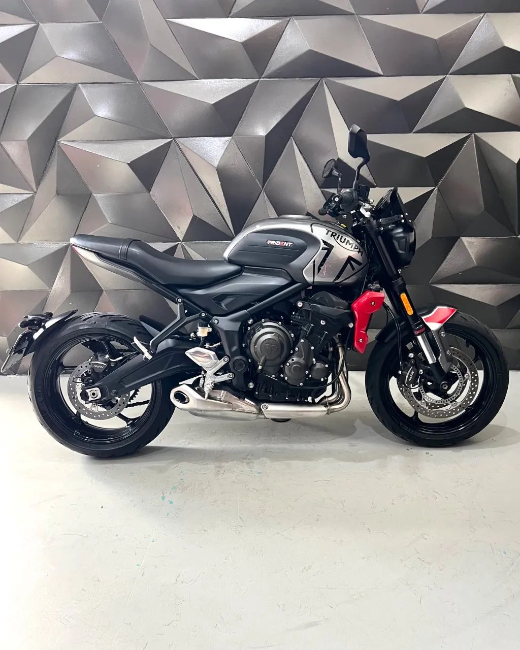 TRIDENT 660 - Foto 5