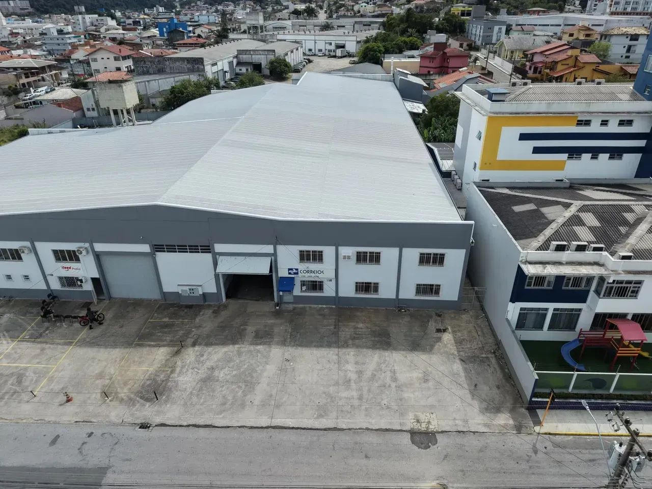 Galpão de 2420mts - São José/SC - Prox da BR - Foto 2