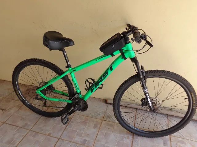 Bicicleta ARO 29 - Semi Nova