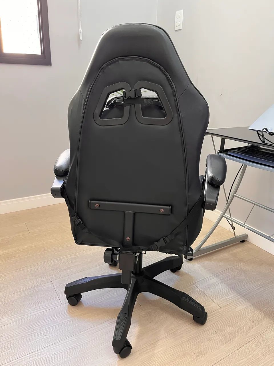 Cadeira Xtreme Gamers, Giratória, Reclinável, Altura Ajustável, Confortável na Cor Preta - Foto 2