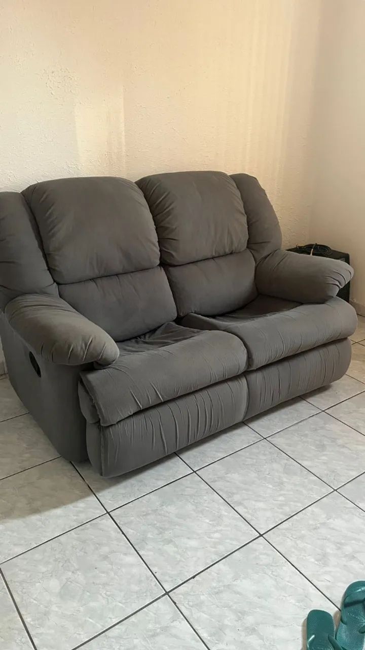 Sofá Retrátil 2 lugares