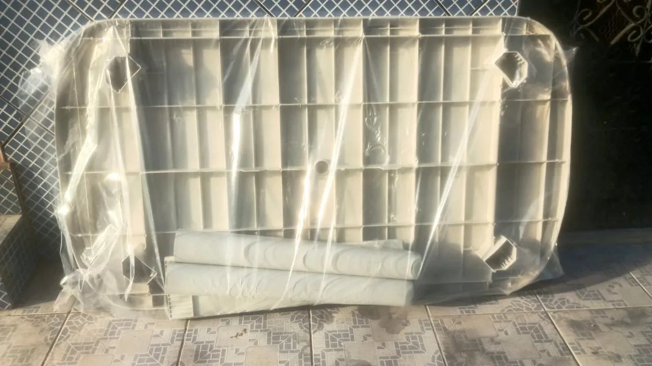 Mesa Desmontável de Plástico - Foto 2