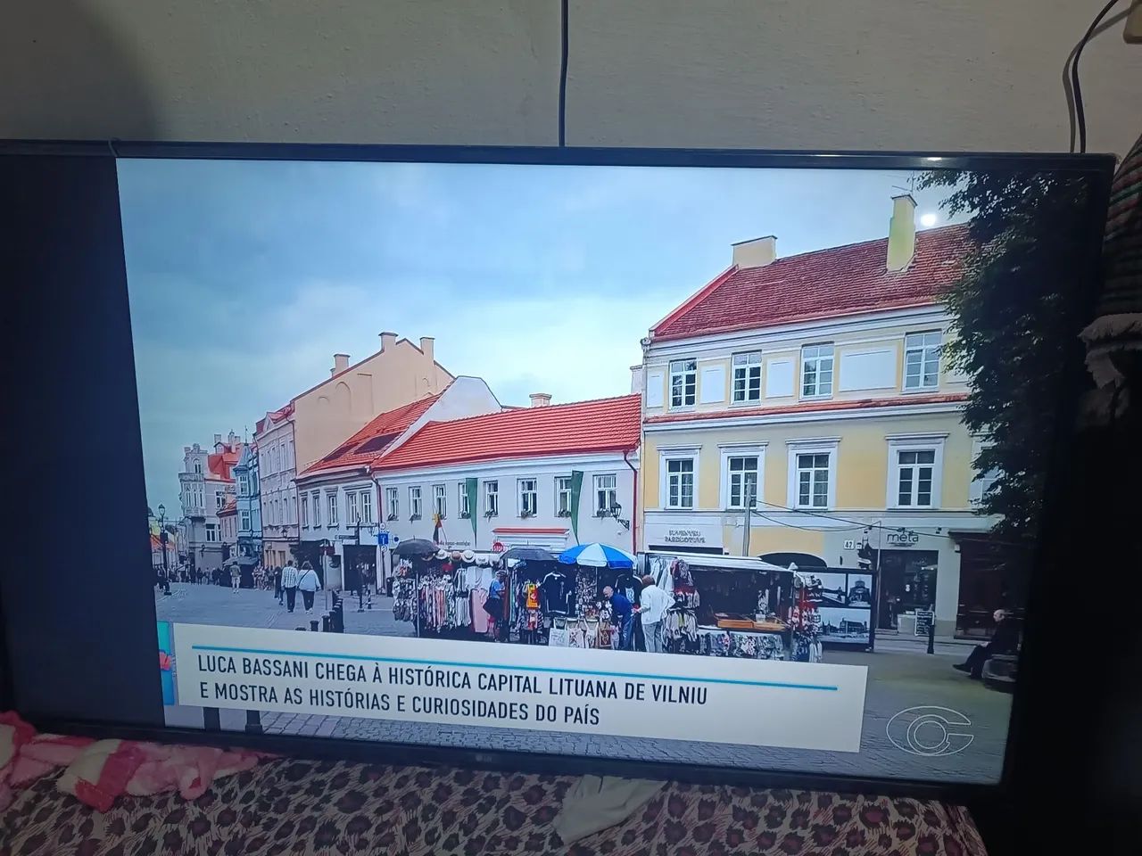 Vendo essa TV LG 55 polegadas com essa parte preta em um lado da  tela - Foto 3