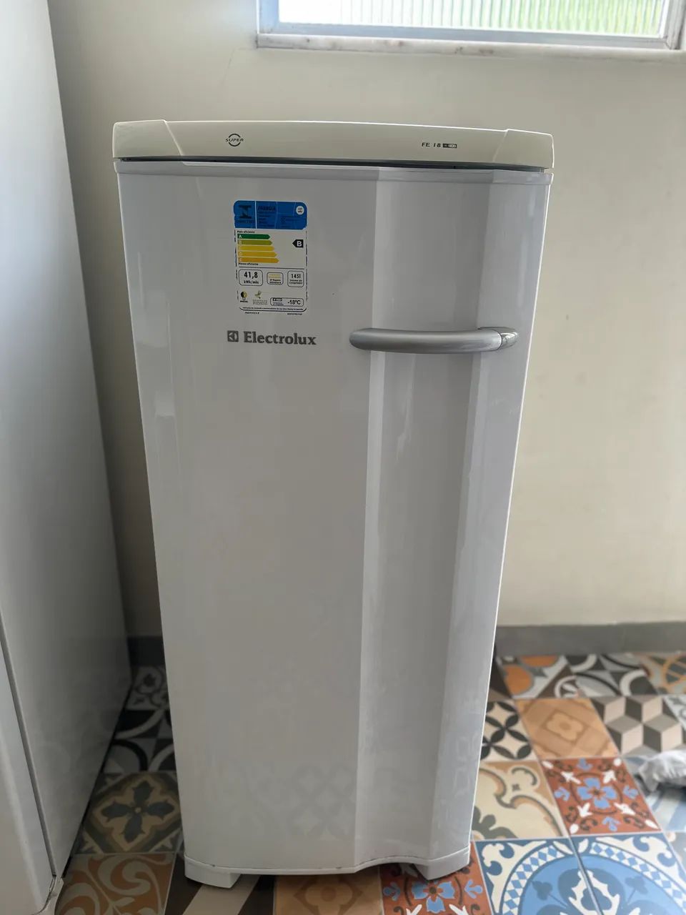 Freezer vertical Eletrolux 145L - Foto 2