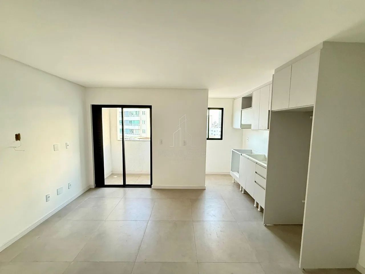 Locação no bairro Centro de Itajaí no Edifício TREVISO