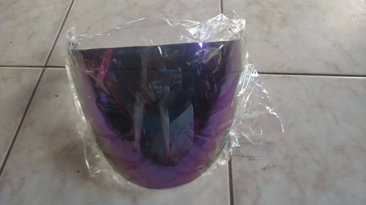 Viseira espelhada nova na caixa 