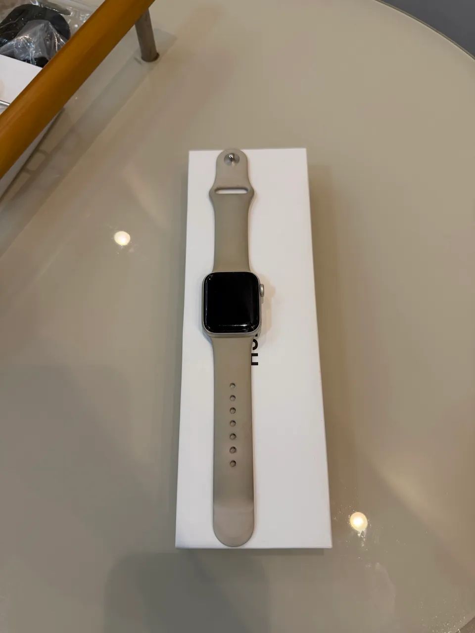 Apple Watch SE 2ª Geração 40mm GPS Starlight com Caixa - Foto 2