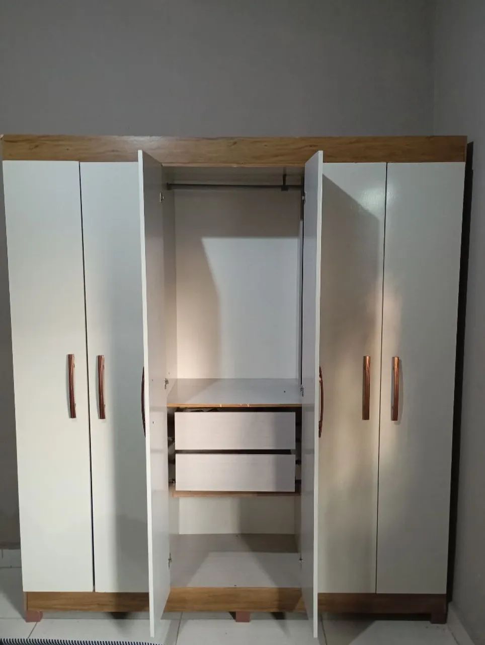 Guarda roupa 6 portas - Foto 4