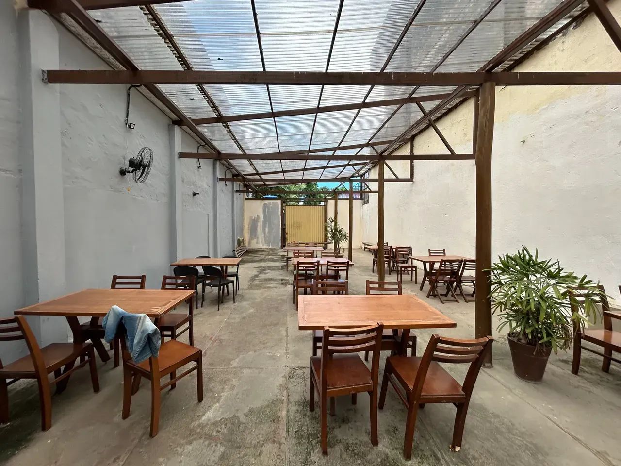 OPORTUNIDADE! Vila Comercial com 6 Box, 665M² - Ribeira - Foto 2