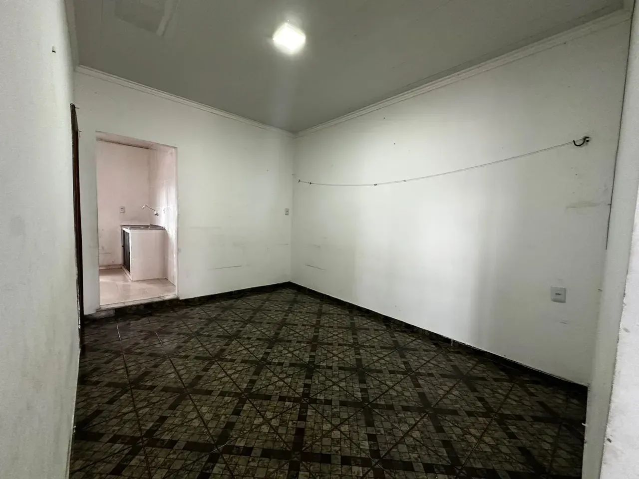 ALUGO CASA AMPLA COM 3 QUARTOS - Foto 4
