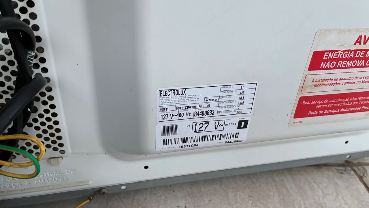 Vendo microondas eletrolux 31 l - Foto 3