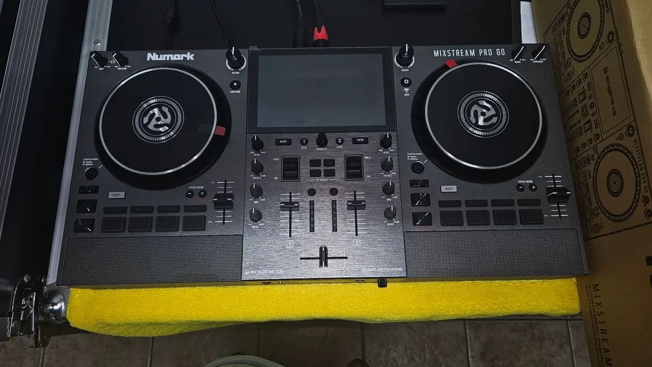Controladora Numark mixstream pro go - Foto 2