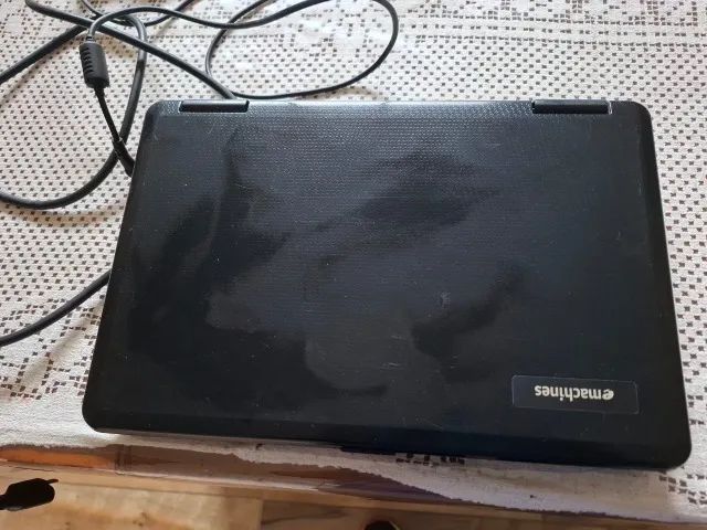 Notebook eMachine - Preto - Usado