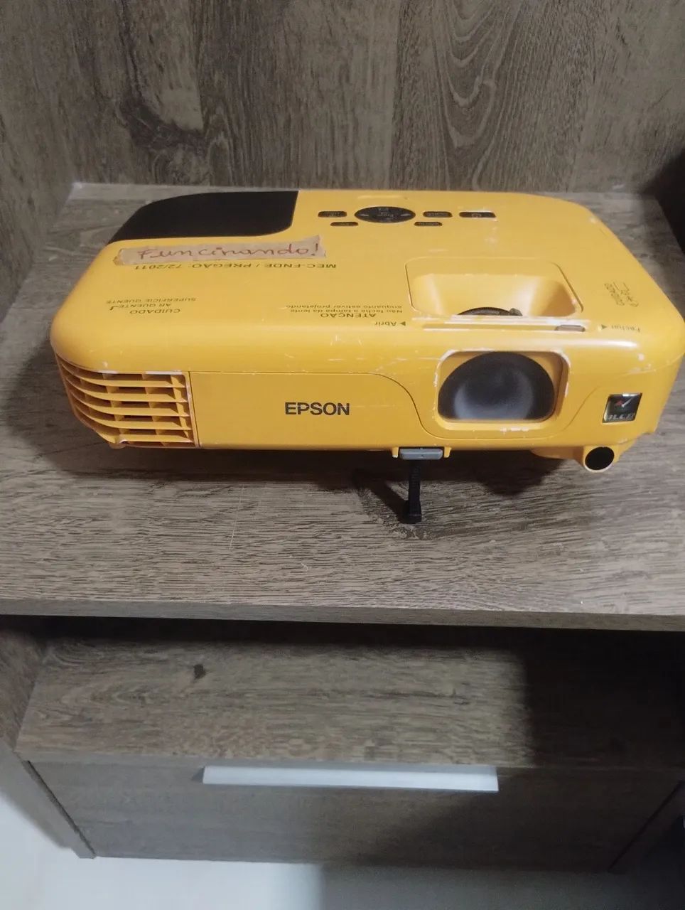 Vendo projector de imagem Epson modelo h432A