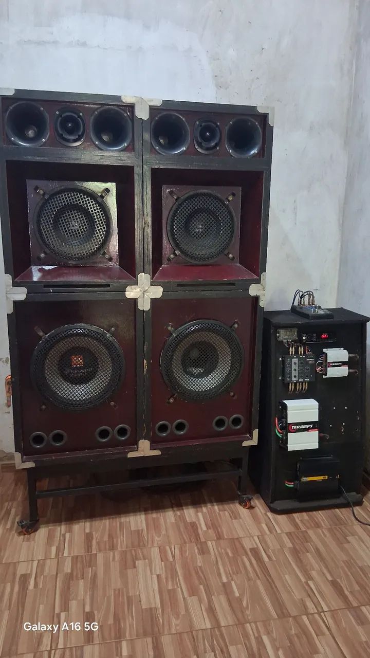 VENDE -SE SOM
