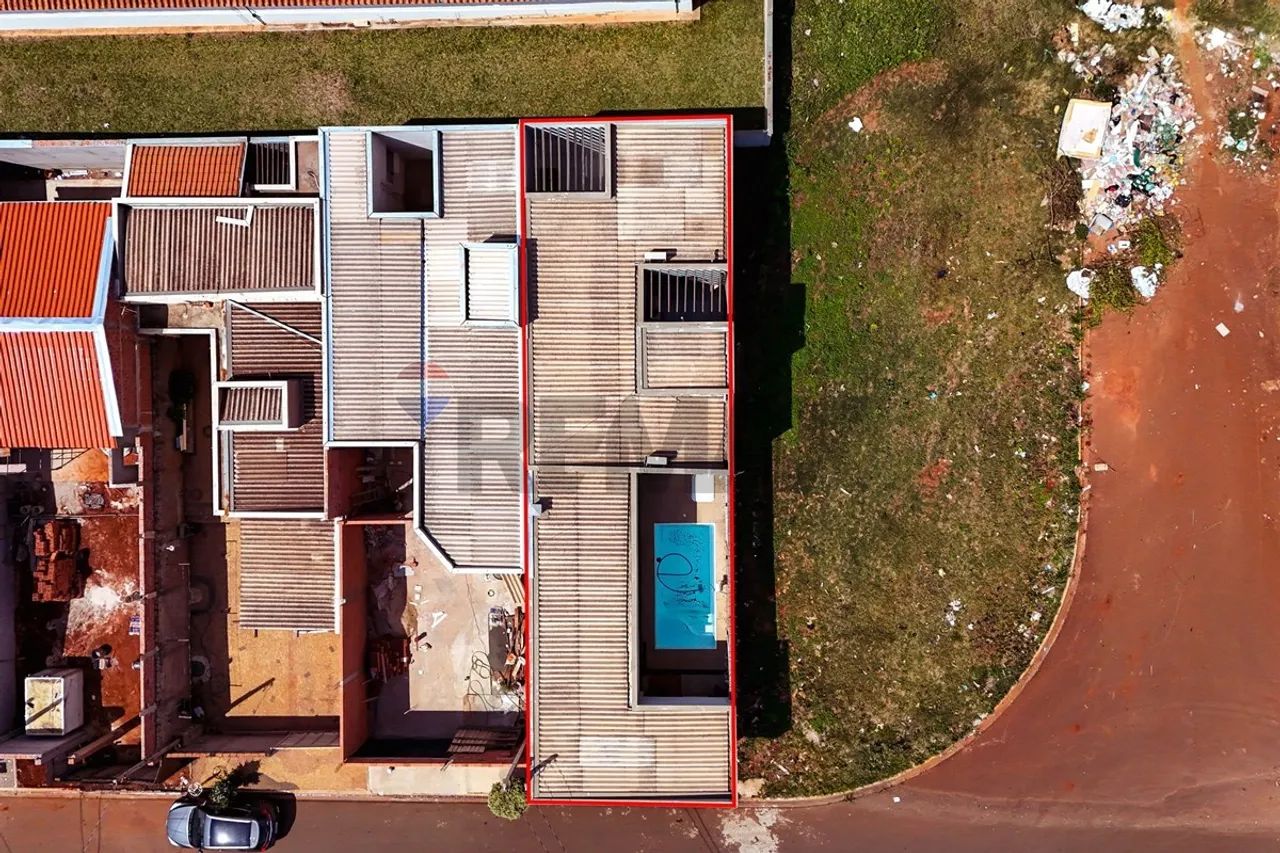 Casa com Piscina em Leme - SP - Foto 2