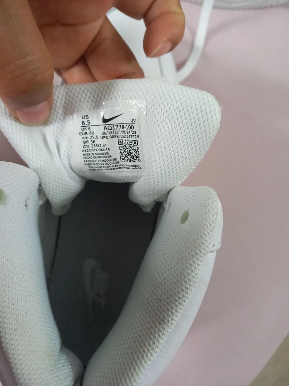 Tênis modelo basquetebol Nike Emerson mid da WMNS - Foto 2