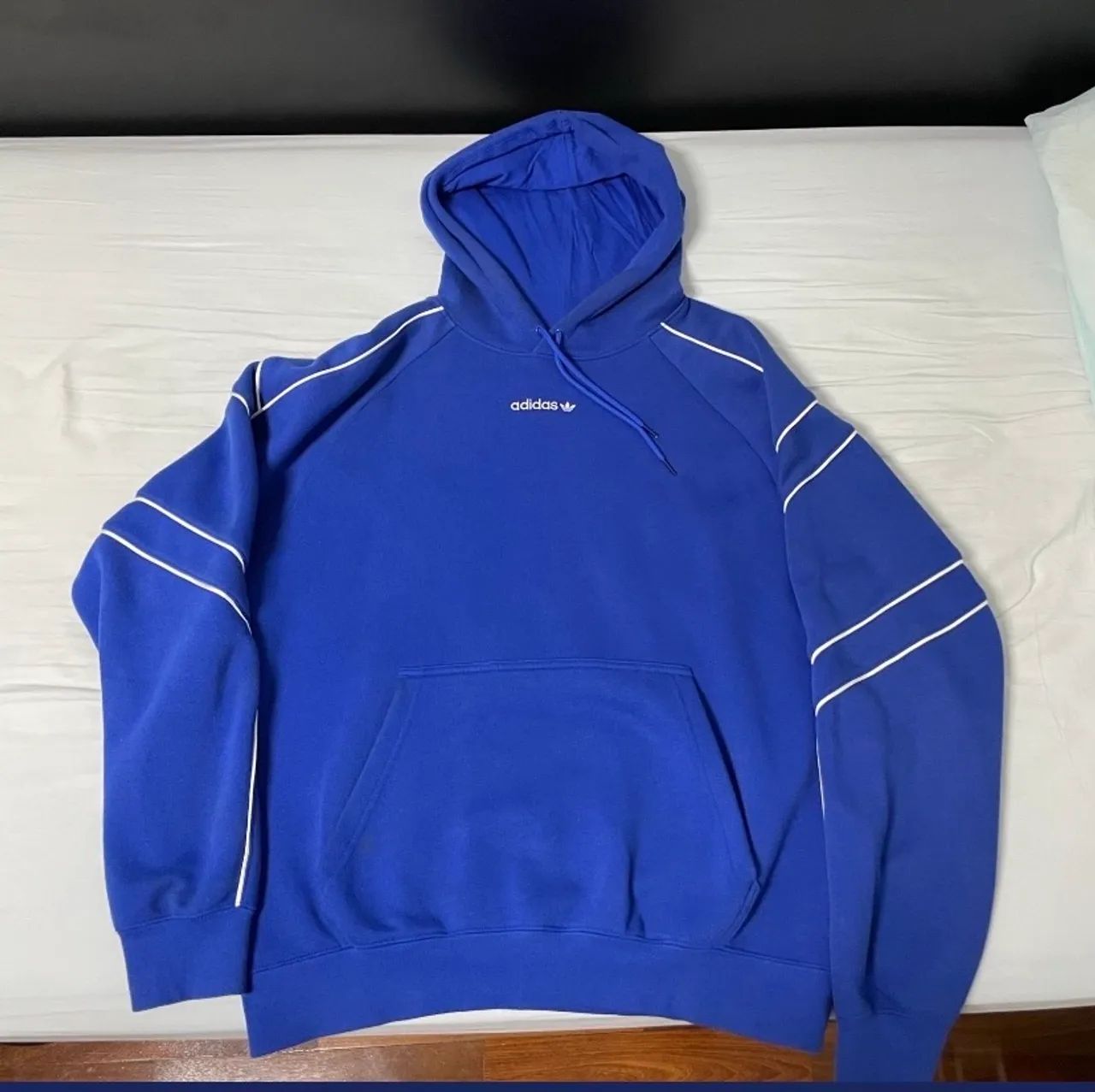 Moletom adidas