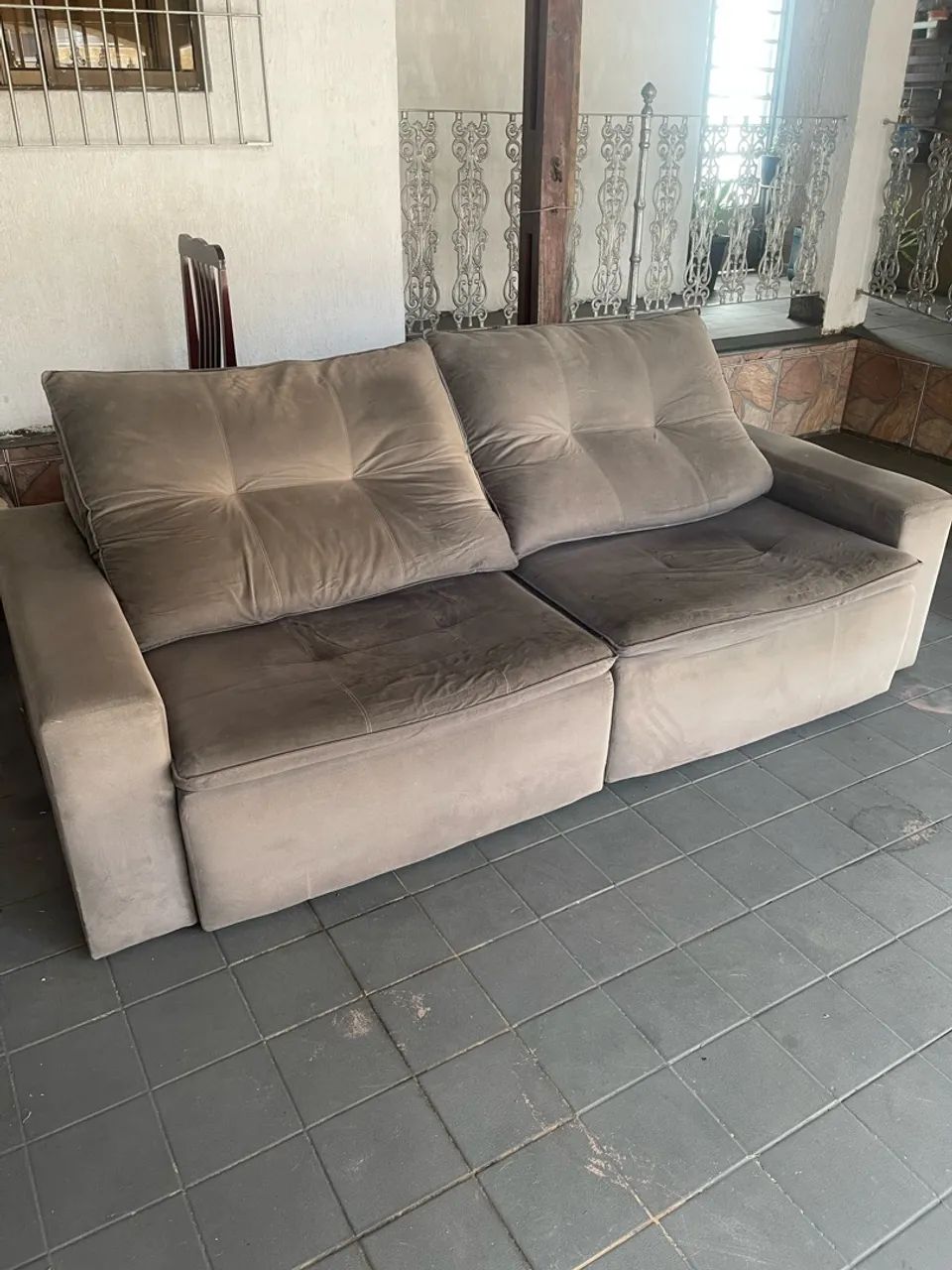 Sofá 3 lugares 