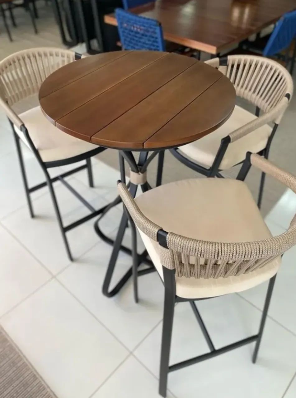 CJ BISTRÔ COM 4 BANQUETAS - Foto 3