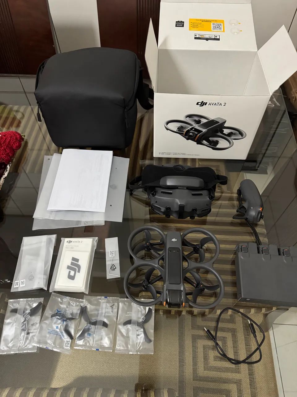 DRONE DJI AVATA 2 COMBO FLY MORE - IMPECÁVEL 