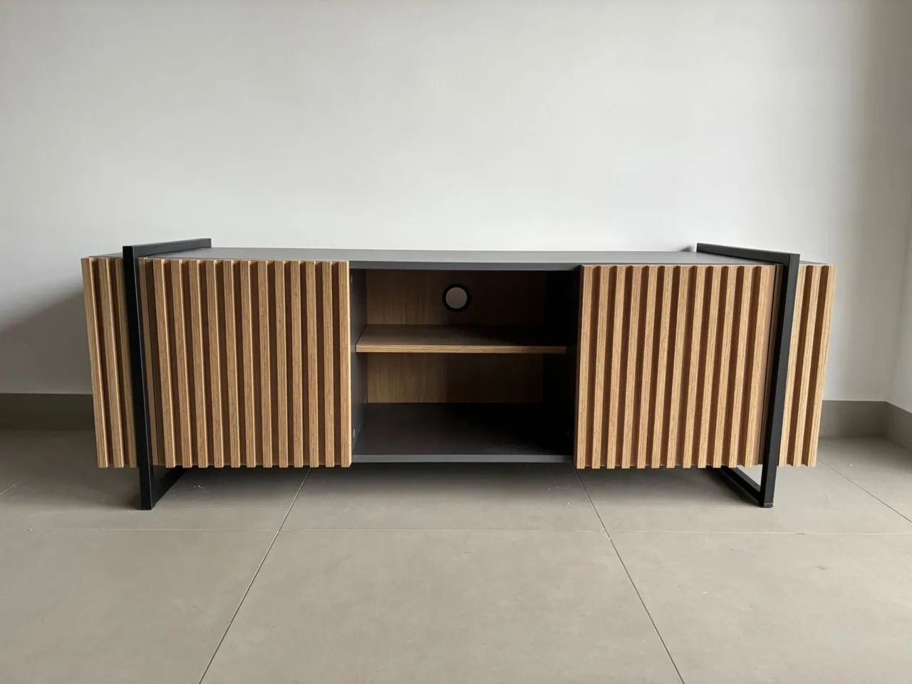 Graphite Rack