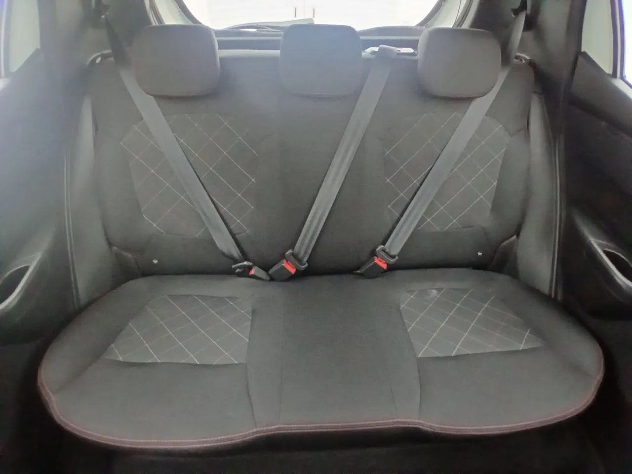 Renault Kwid 1.0 Zen, foto 18 de 18