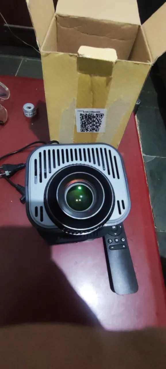 Projetor Smart LED - Cinema em Casa (Bivolt) - Novo na Caixa - Foto 3