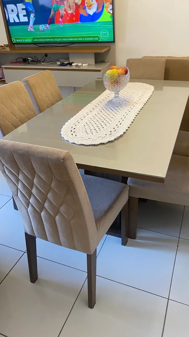 MESA com 6 CADEIRAS - Foto 4