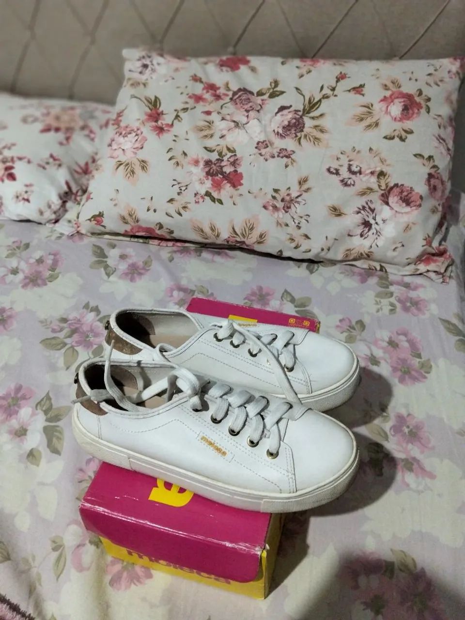 Tênis feminino Moleca branco  - Foto 3
