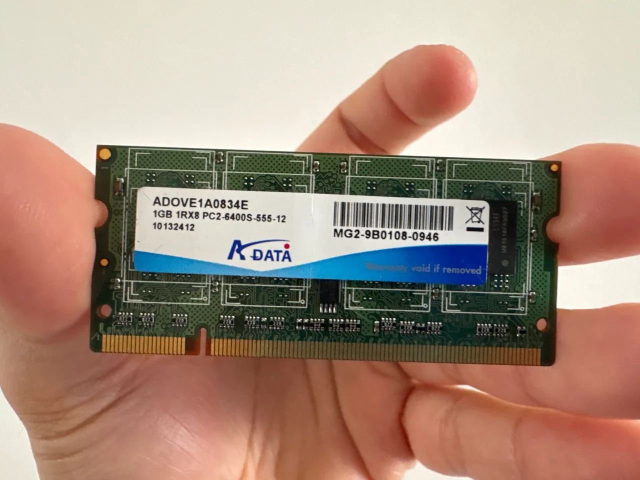 ADATA ADOGC1A8342 DDR2 400(3) 1GX8 Notebook 
