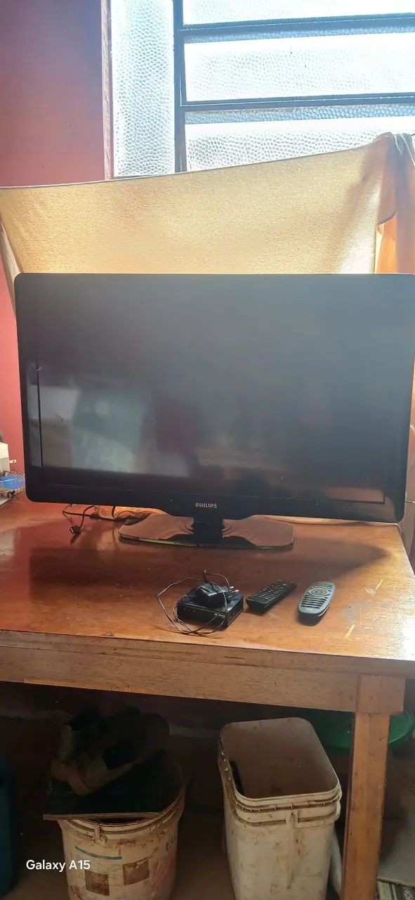Televisão 43"