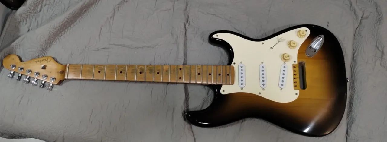 Guitarra Stratocaster Fender Squier 50s