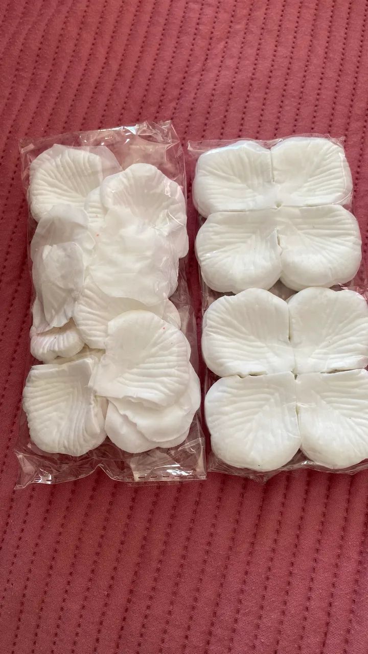 2.000 pétalas de papel 