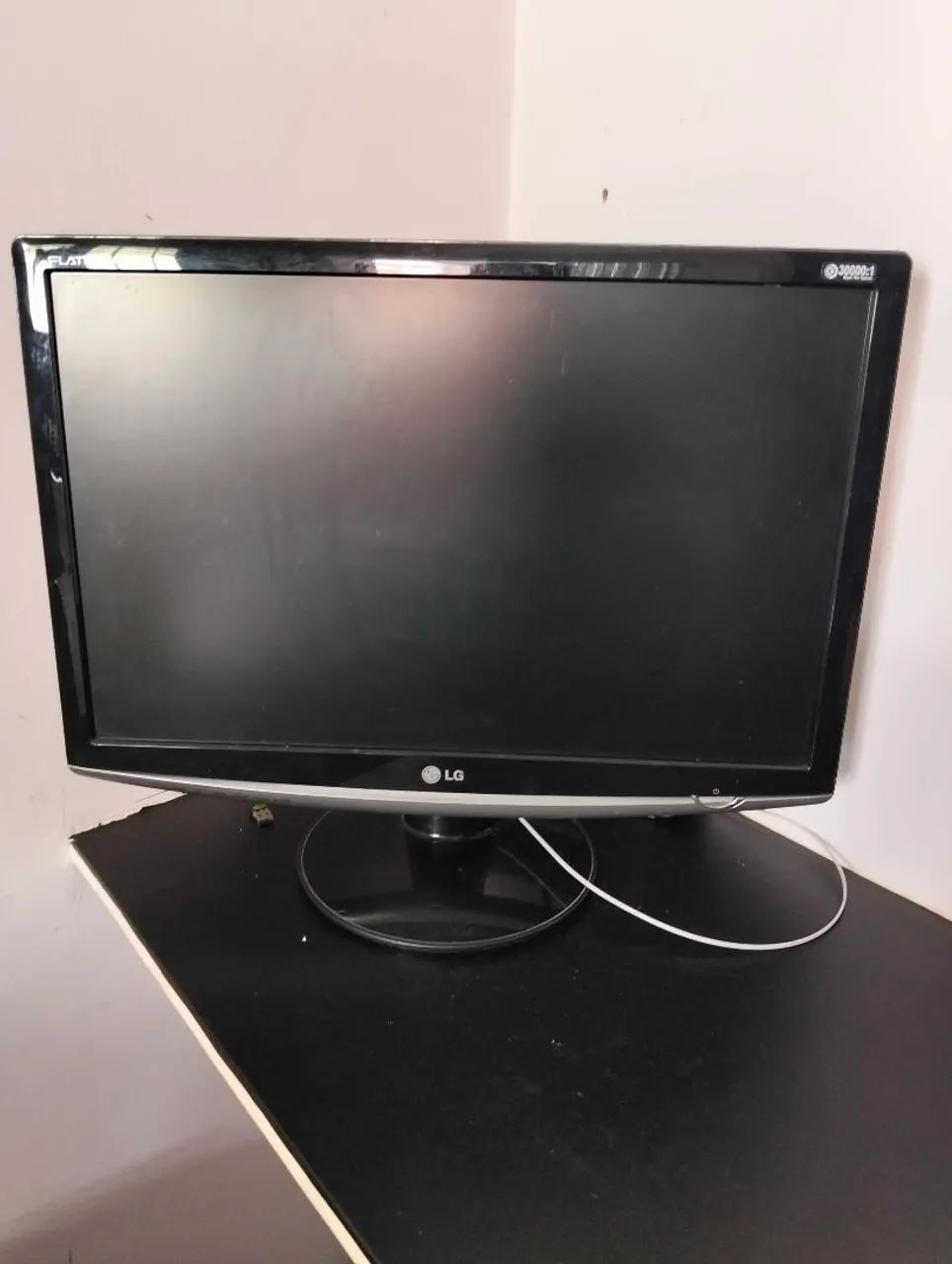 Monitor Lg Flatron 22 Polegadas Dvi Vga | W2252tq (usado) - Foto 2