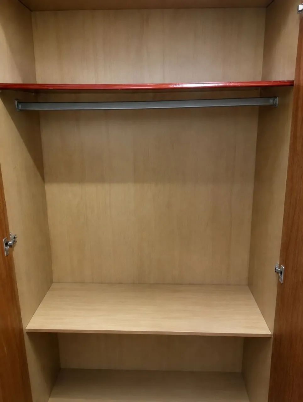 Guarda-Roupa 4 Portas de Madeira - Ótimo Espaço - Foto 2