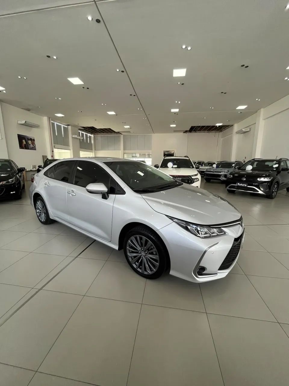 Toyota Corolla XEI 2.0 Flex 16V Aut. 2024 - Foto 3