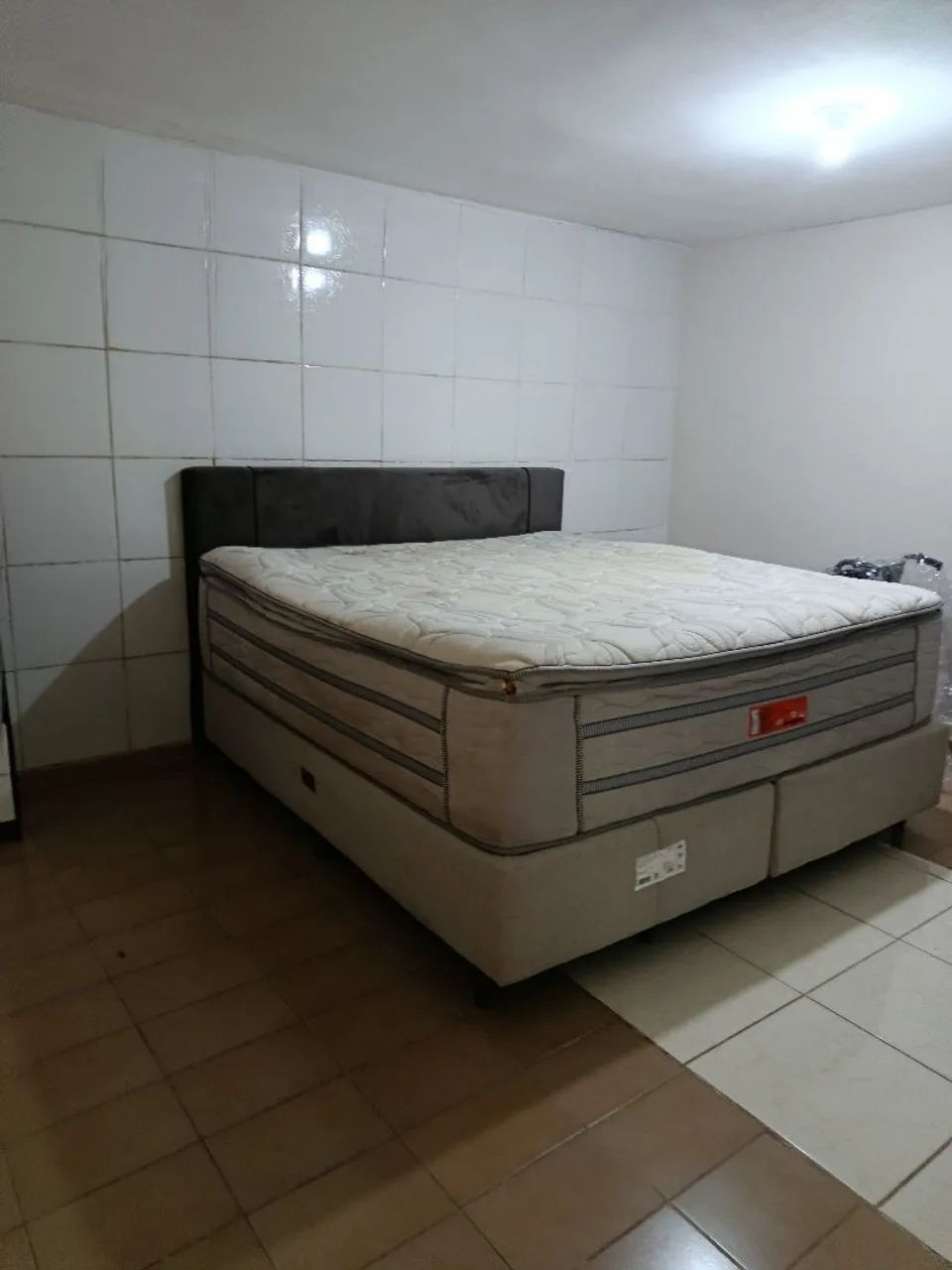 Cama box King 