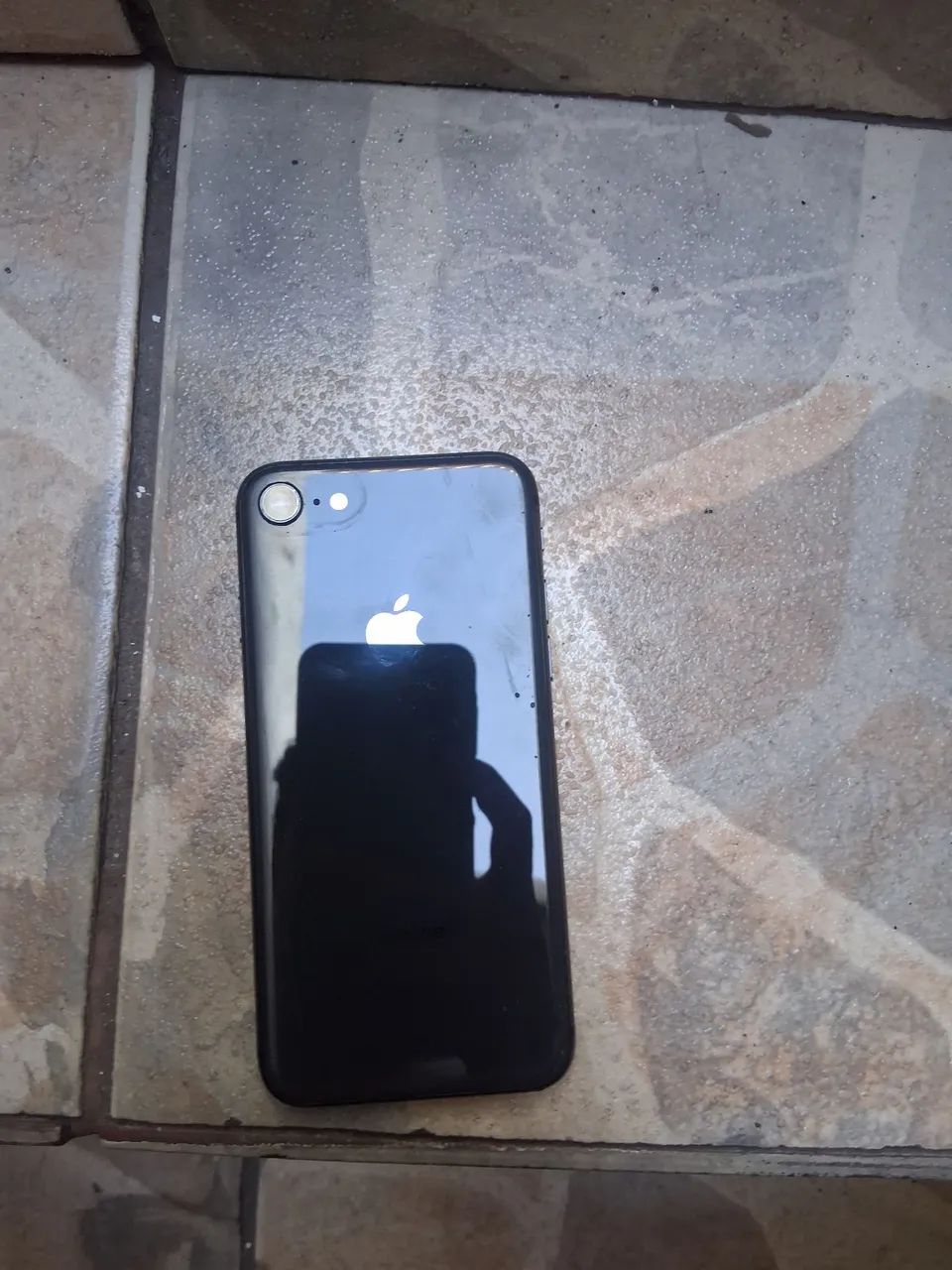 Iphone 8 seminovo - Foto 2