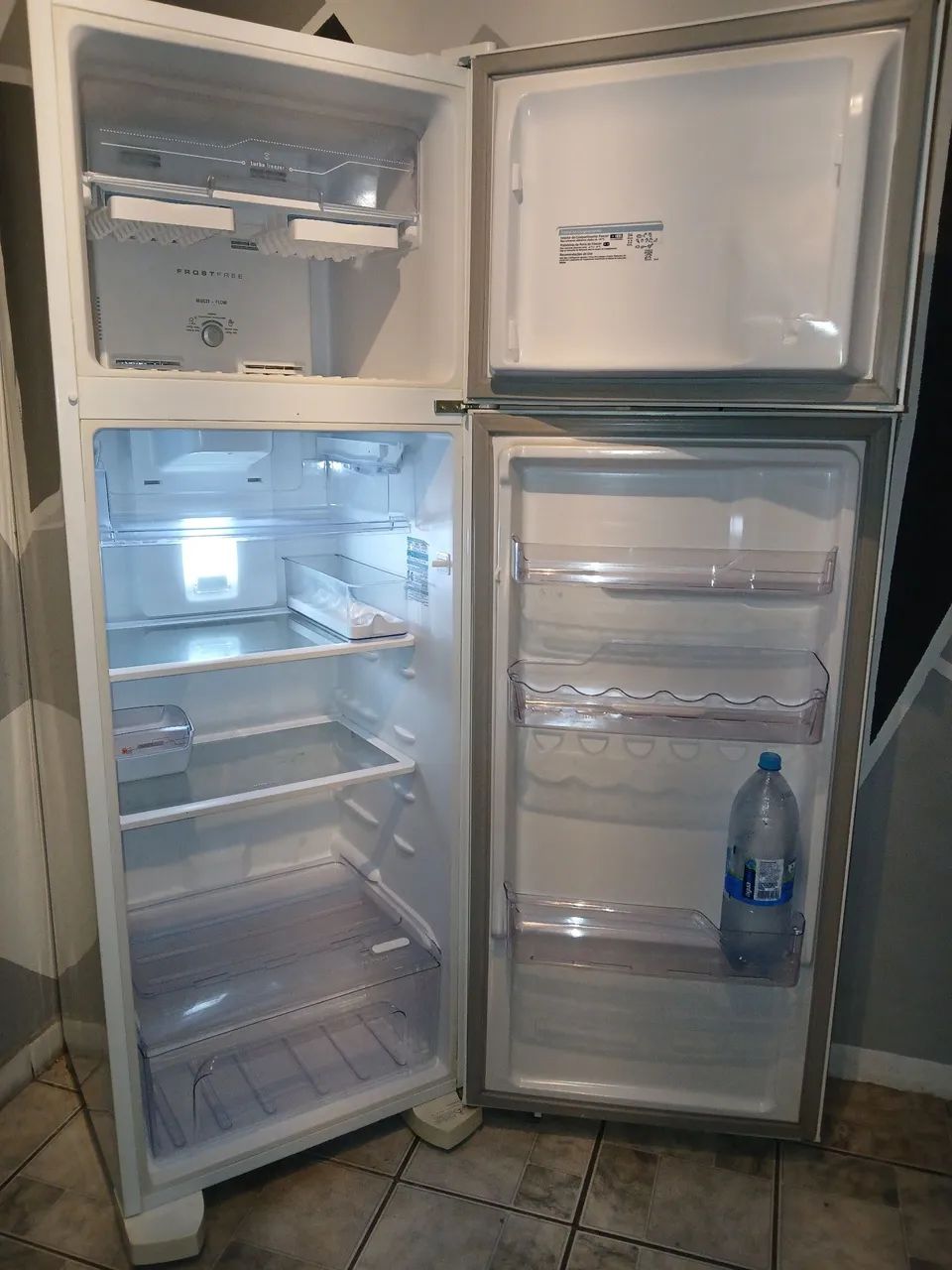 Geladeira Electrolux frost Free - Foto 3