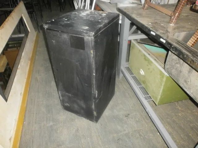 balcão de chapa - cor preto com 1 porta - Foto 6